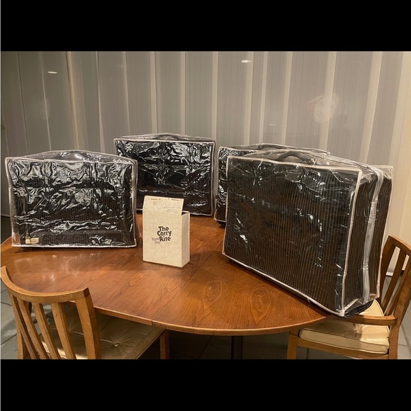 The French Company 1970s Vintage Luxury Luggage - Picture 9 of 16